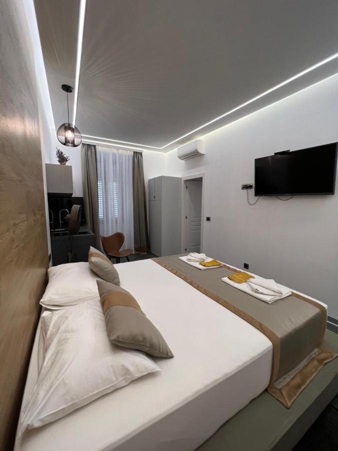 Hyatt Apartment Rijeka Buitenkant foto